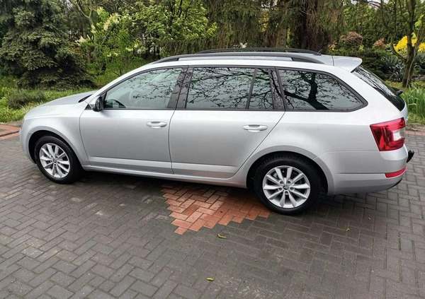 Skoda Octavia cena 41900 przebieg: 183000, rok produkcji 2016 z Brzeg Dolny małe 137